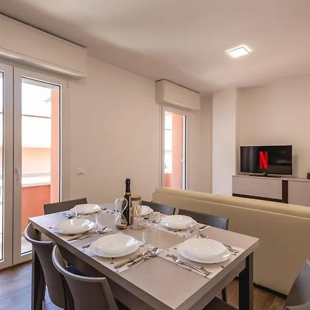 Amazhome - Venice House *